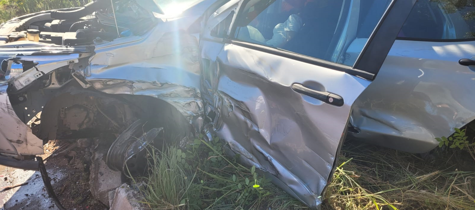 RODOVIA DA MORTE: Três veículos batem e acidente deixa servidores públicos de Parnaíba feridos na BR-343