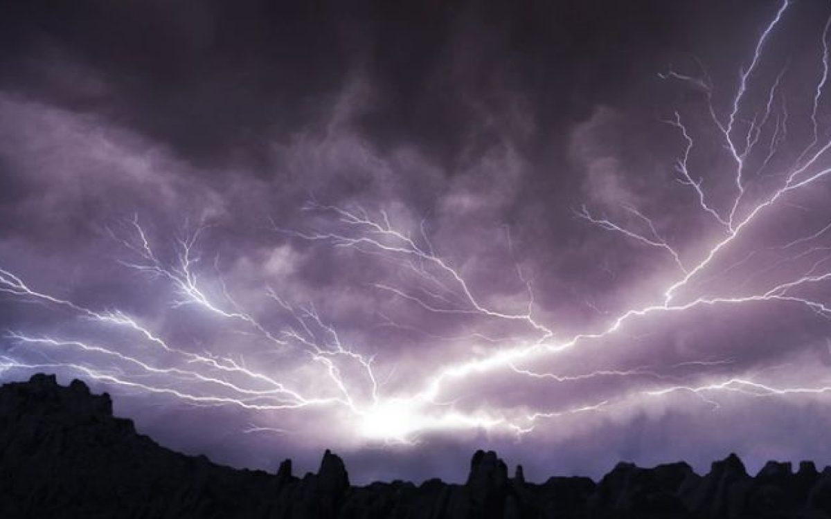 Dramatic footage shows a house collapsing due to a thunderstorm